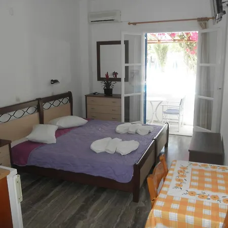 Aparthotel Clio 2*