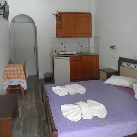 Aparthotel Clio Perissa (Santorini)