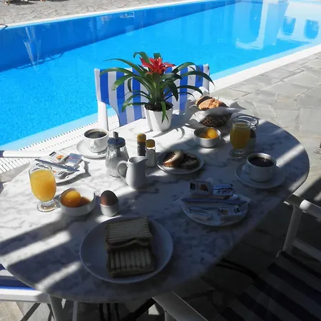 Clio Aparthotel Perissa (Santorini)